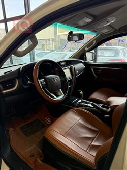 تۆیۆتا فۆرچێنەر